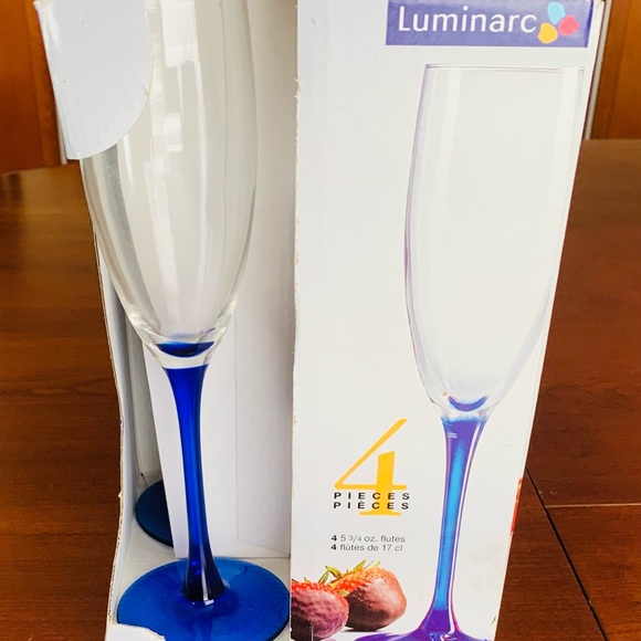 Blue Stem Champagne Glasses - Set of 4 - Picture 3 of 8